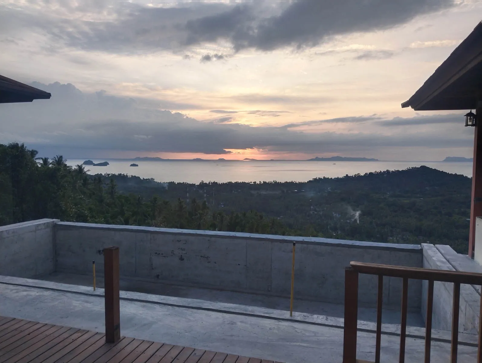 Taling Ngam Infinity Pool construction project on Koh Samui